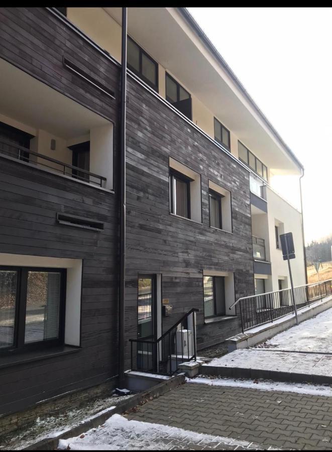 Utulny Apartman Triangel 50M Od Lyziarskeho Vleku Zahradky Donovaly Eksteriør billede
